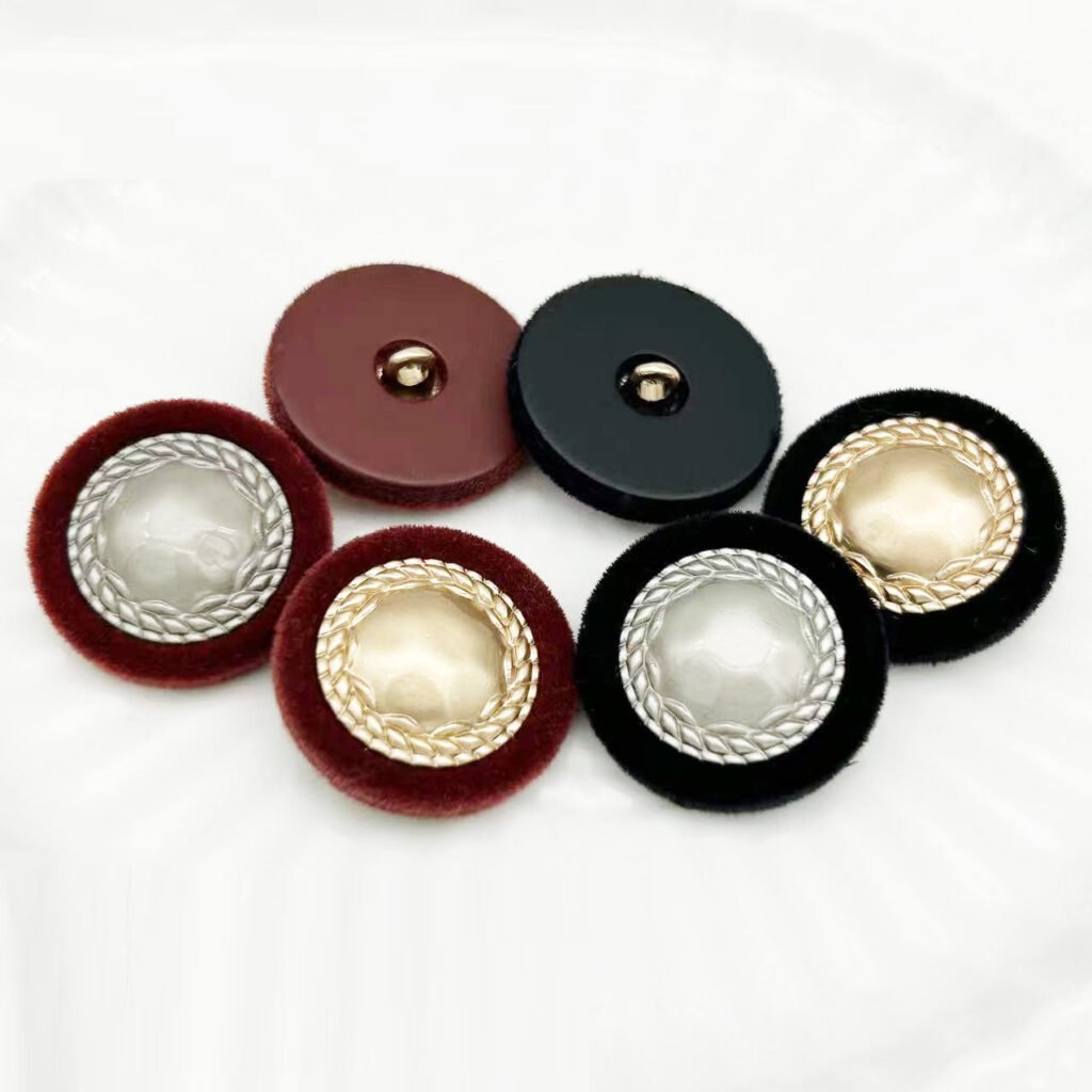 Autumn and Winter New Arrival Ankara Red Velvet Alloy Combination Buttons