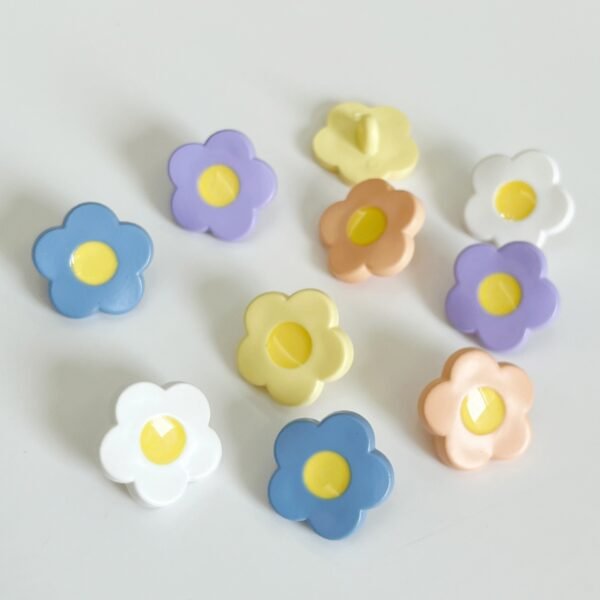 Colorful Spray-painted Flower Cute Two-color Plastic Buttons