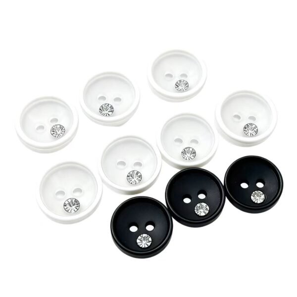 Factory-direct Supply of Black and White Diamond-embellished Two-hole Resin Buttons