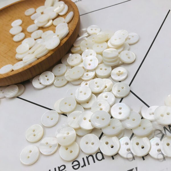 Natural White Freshwater Shell Buttons 2 Holes, High-Grade Shell Buttons for Shirts & Knitwear, Wholesale Multiple Sizes