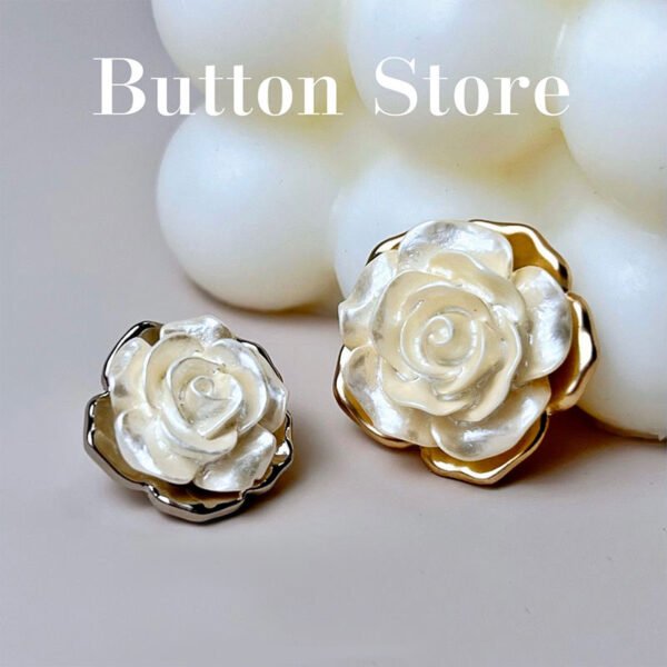 New Arrival Metal Decorative One-Hole Button Vintage Rose Shank Buttons for Women's Coats and Sewing Accessories