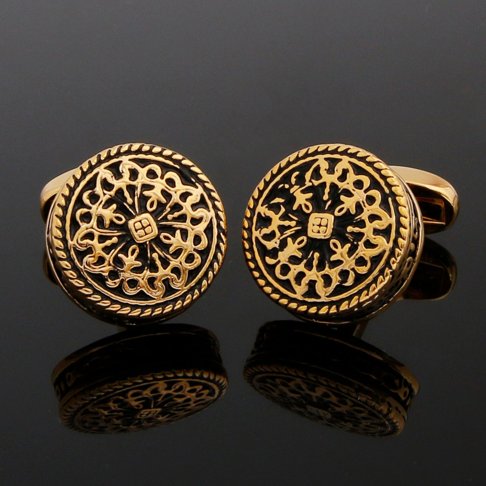 Spot Gold Round Men's Button with Retro French Art Pattern