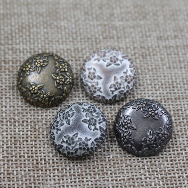 Wholesale Metal Sewing Buttons with Plum Blossom Pattern, Shank Buttons for Garment Decoration